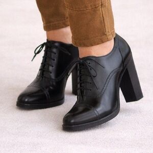 Church's Black Leather Women's Oxfords. Only worn once.